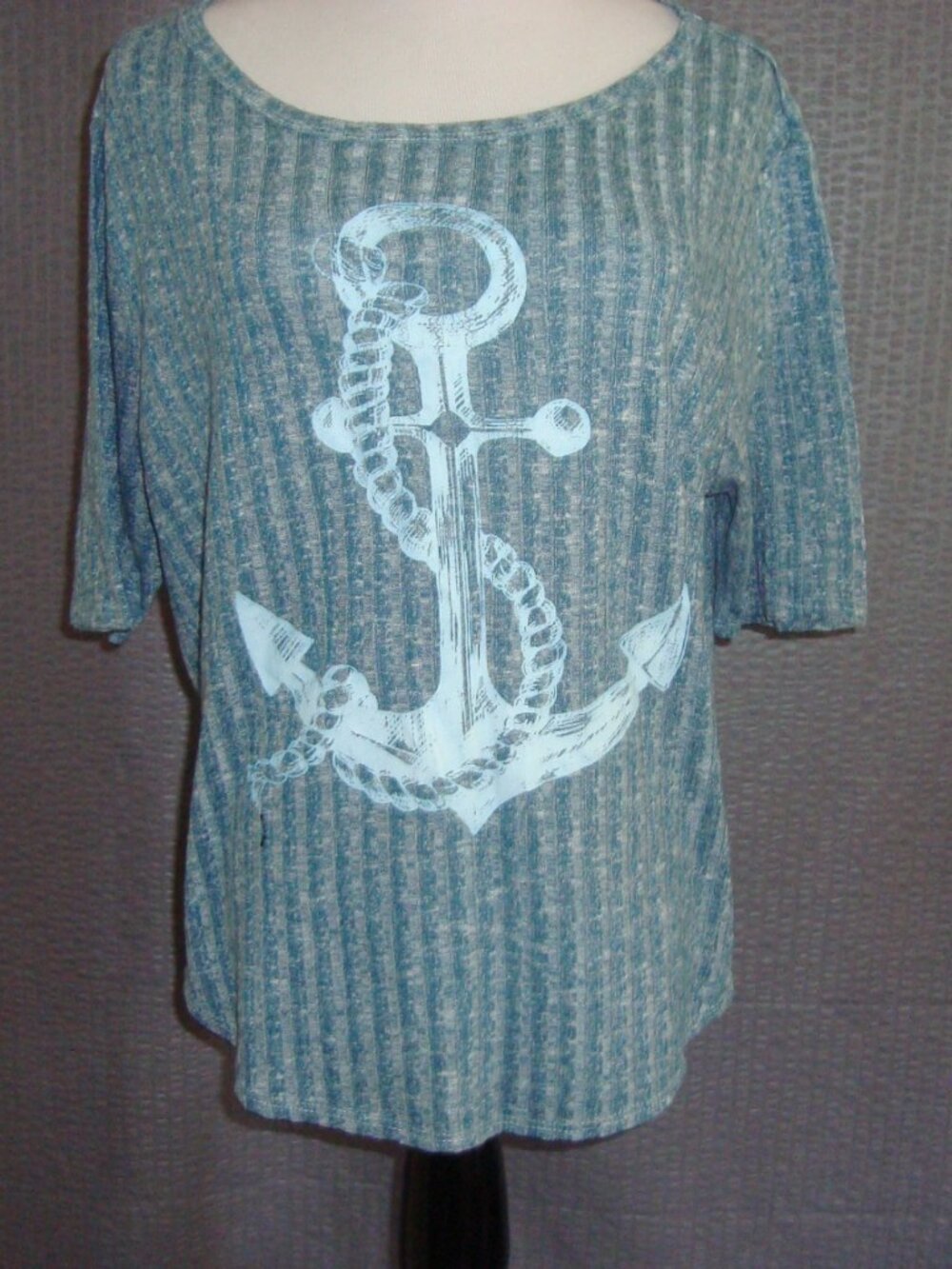 Cleo Apparel Knit Short Sleeve Top sz 2X (?)